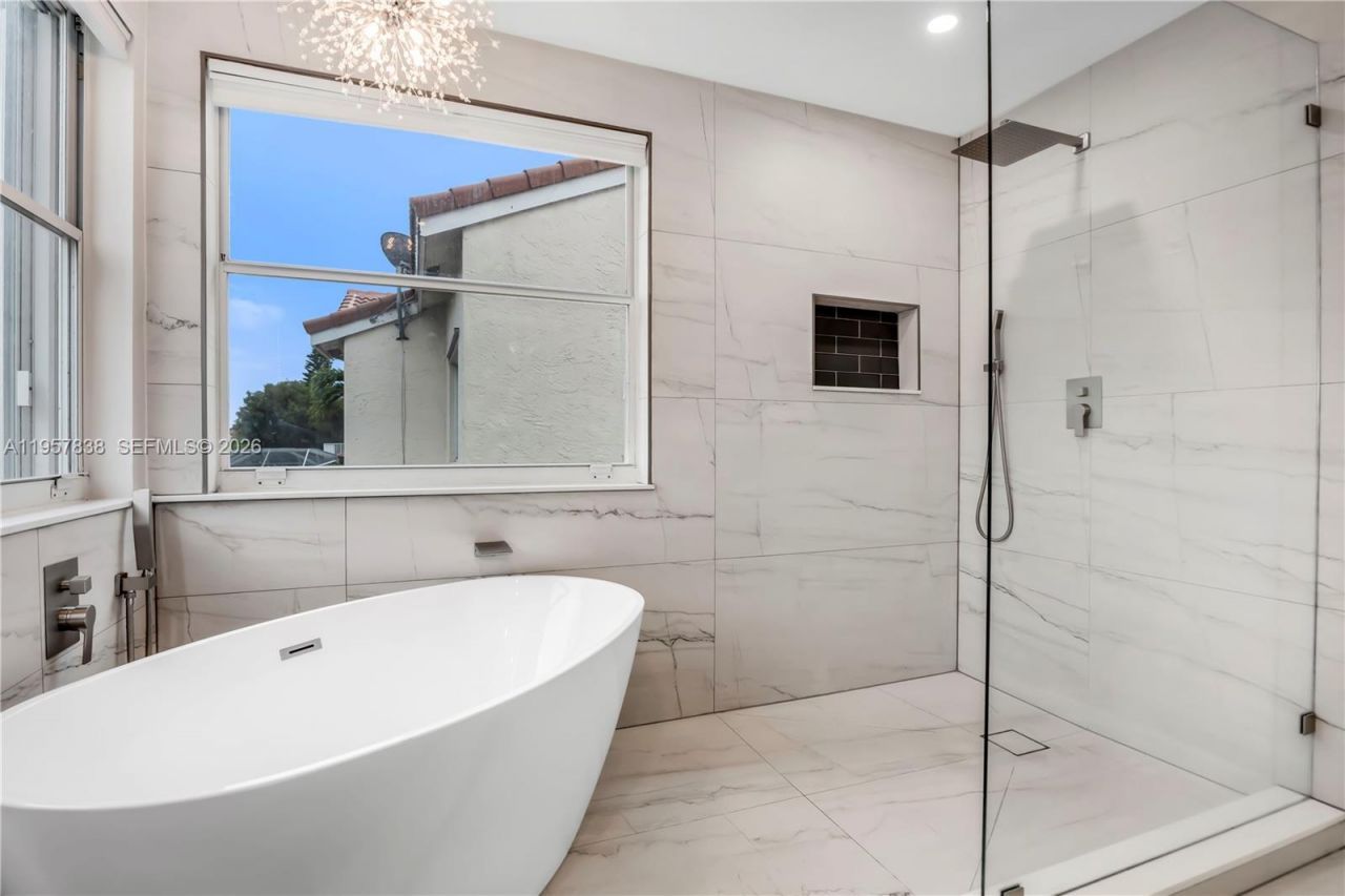 18159 SW 3rd St, Pembroke Pines, FL 33029 Photo