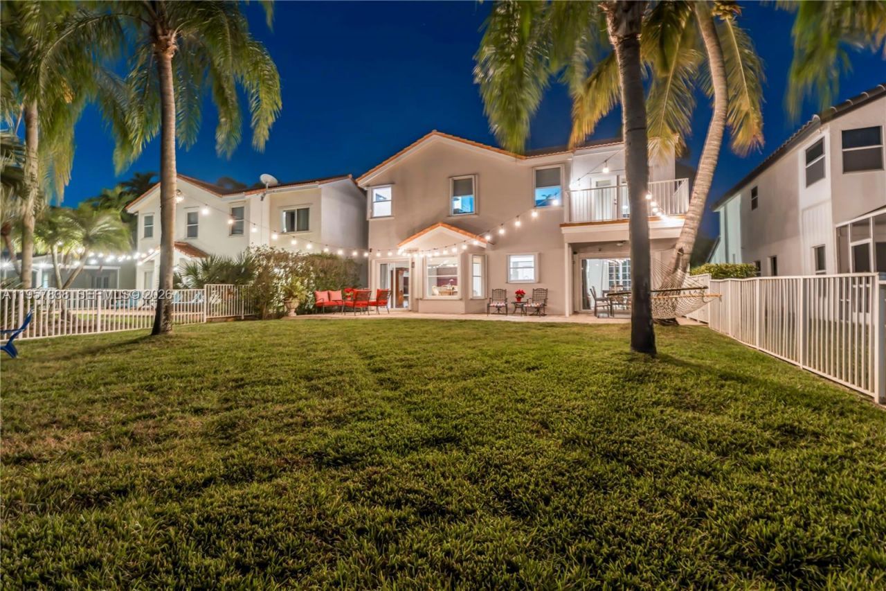 18159 SW 3rd St, Pembroke Pines, FL 33029 Photo