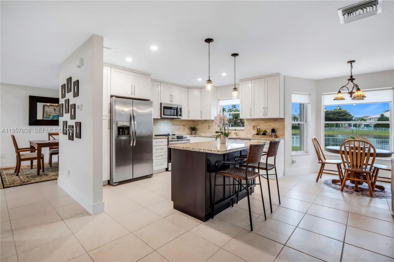 18159 SW 3rd St, Pembroke Pines, FL 33029 Photo