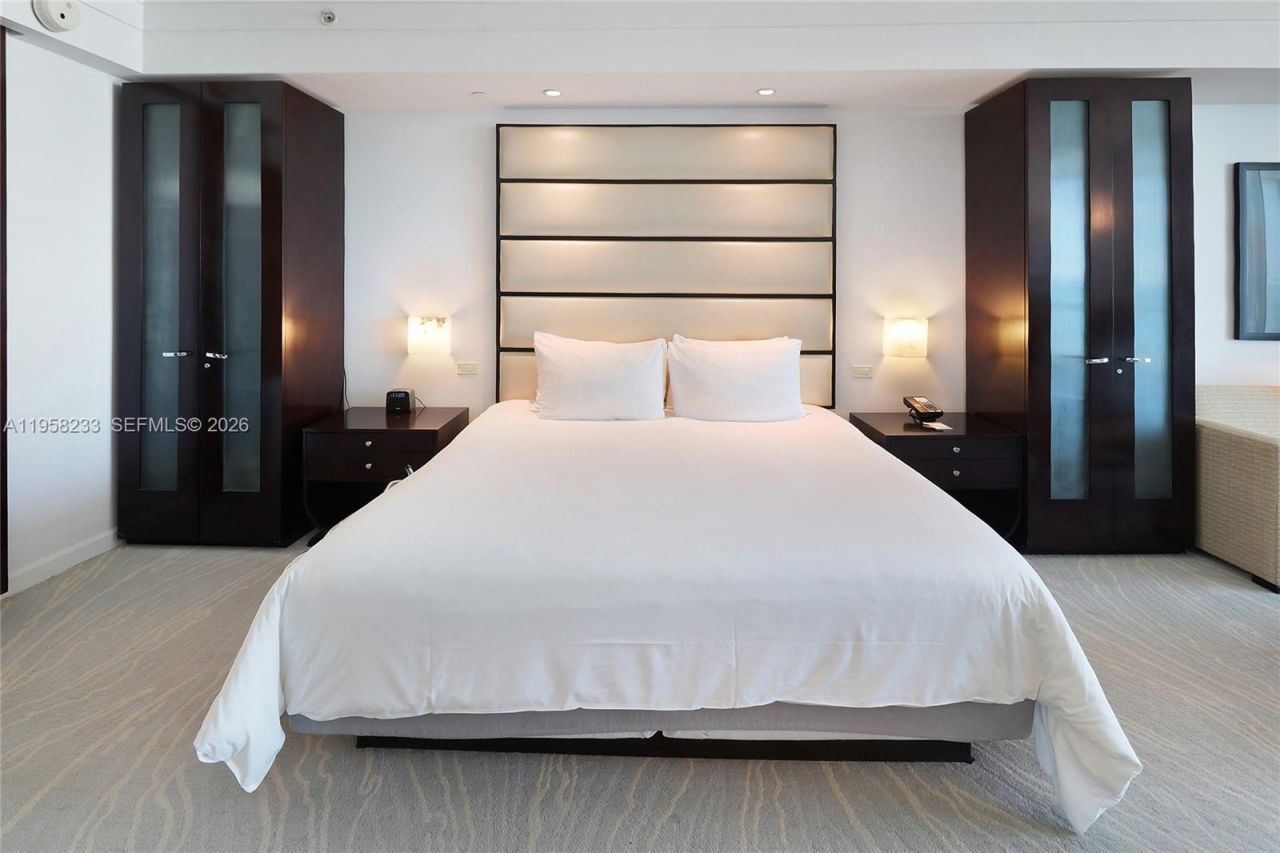 4391 Collins Ave, Unit 1703, Miami Beach, FL 33140 Photo