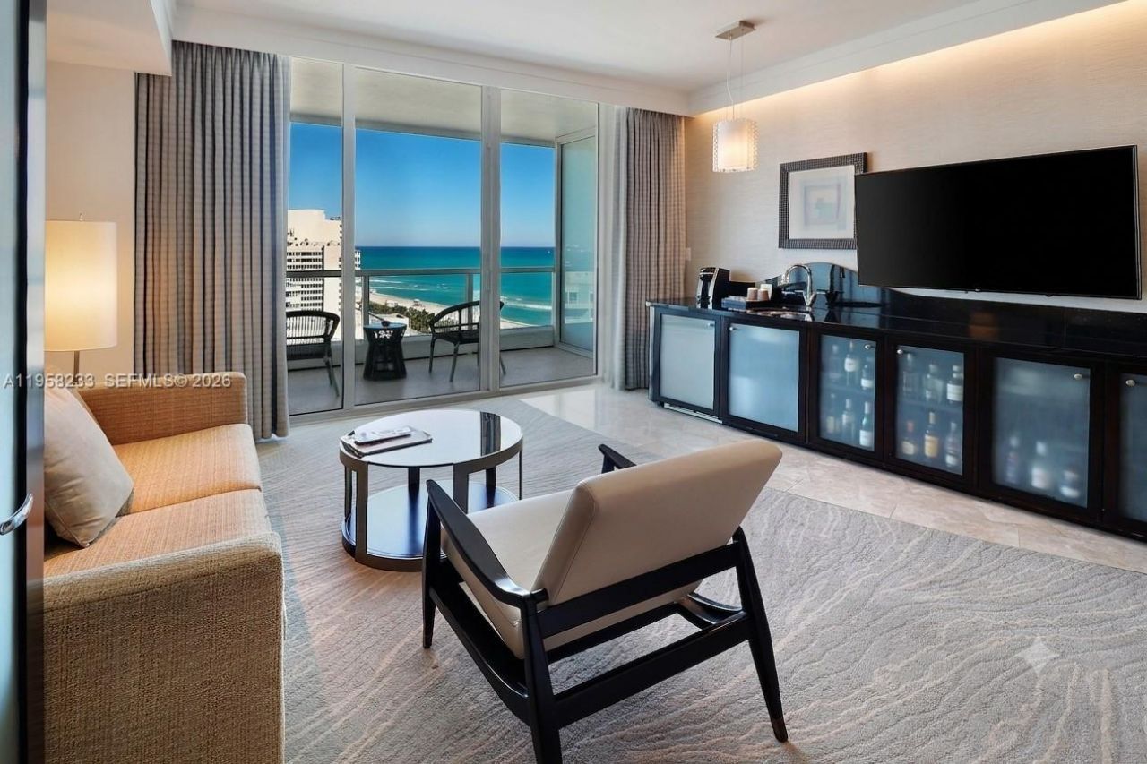 4391 Collins Ave, Unit 1703, Miami Beach, FL 33140 Photo