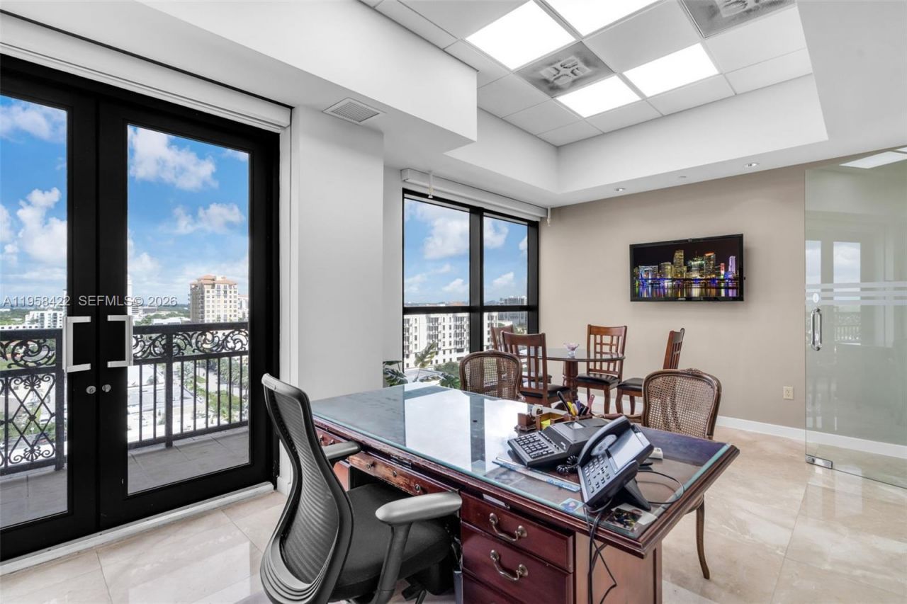 2020 Ponce De Leon Blvd , Unit 1007, Coral Gables, FL 33134 Photo