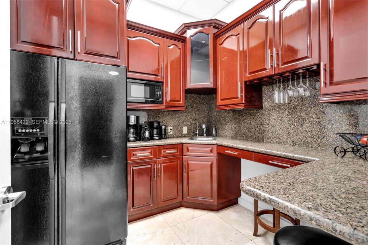 2020 Ponce De Leon Blvd , Unit 1007, Coral Gables, FL 33134 Photo