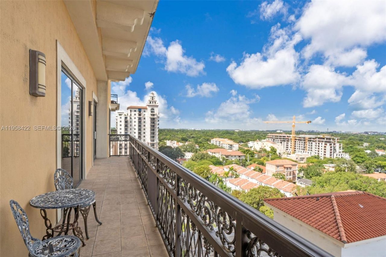 2020 Ponce De Leon Blvd , Unit 1007, Coral Gables, FL 33134 Photo