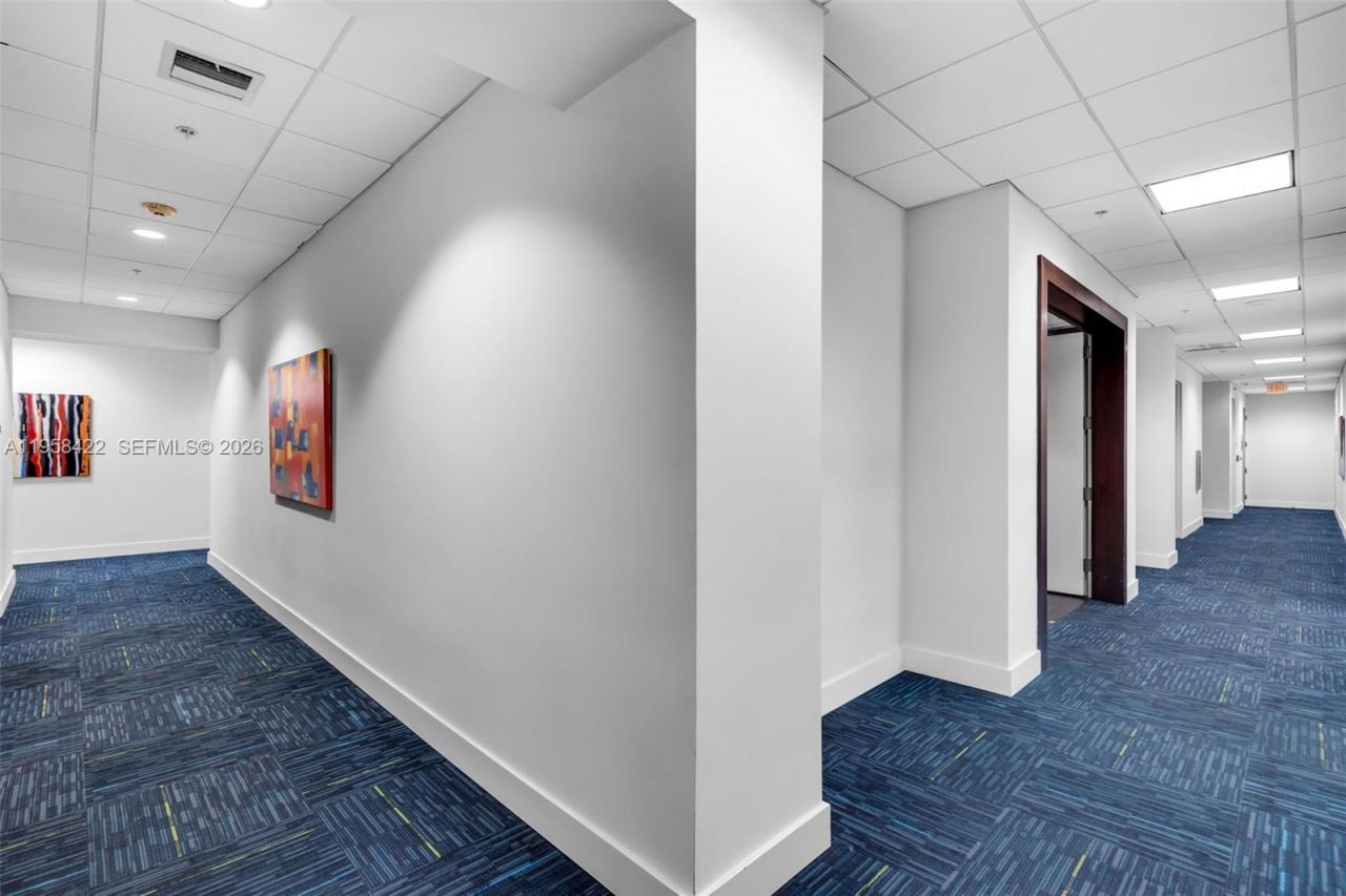 2020 Ponce De Leon Blvd , Unit 1007, Coral Gables, FL 33134 Photo