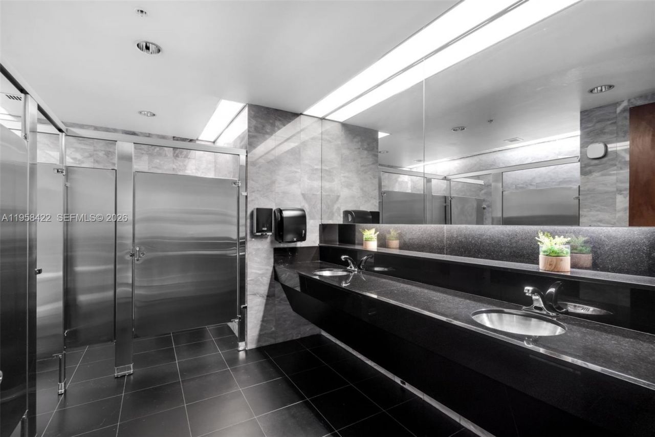 2020 Ponce De Leon Blvd , Unit 1007, Coral Gables, FL 33134 Photo