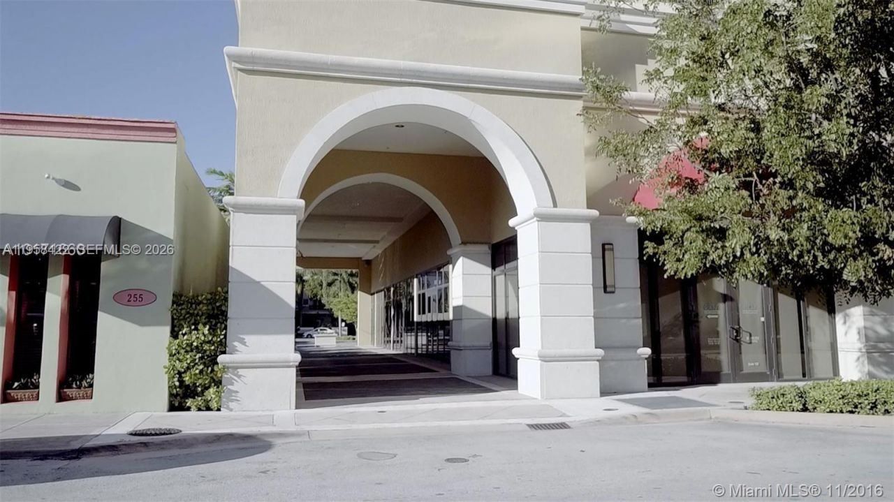 2020 Ponce De Leon Blvd , Unit 1007, Coral Gables, FL 33134 Photo