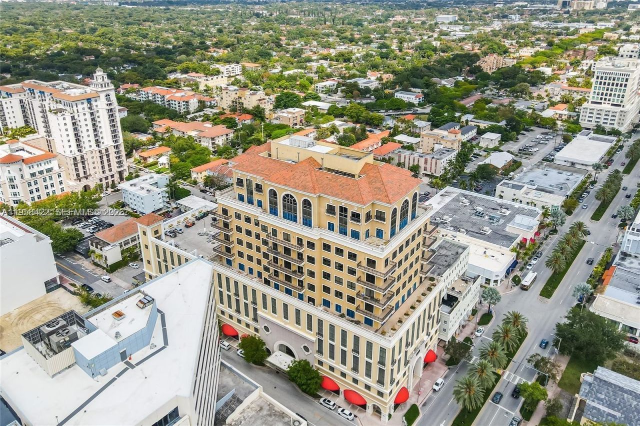 2020 Ponce De Leon Blvd , Unit 1007, Coral Gables, FL 33134 Photo