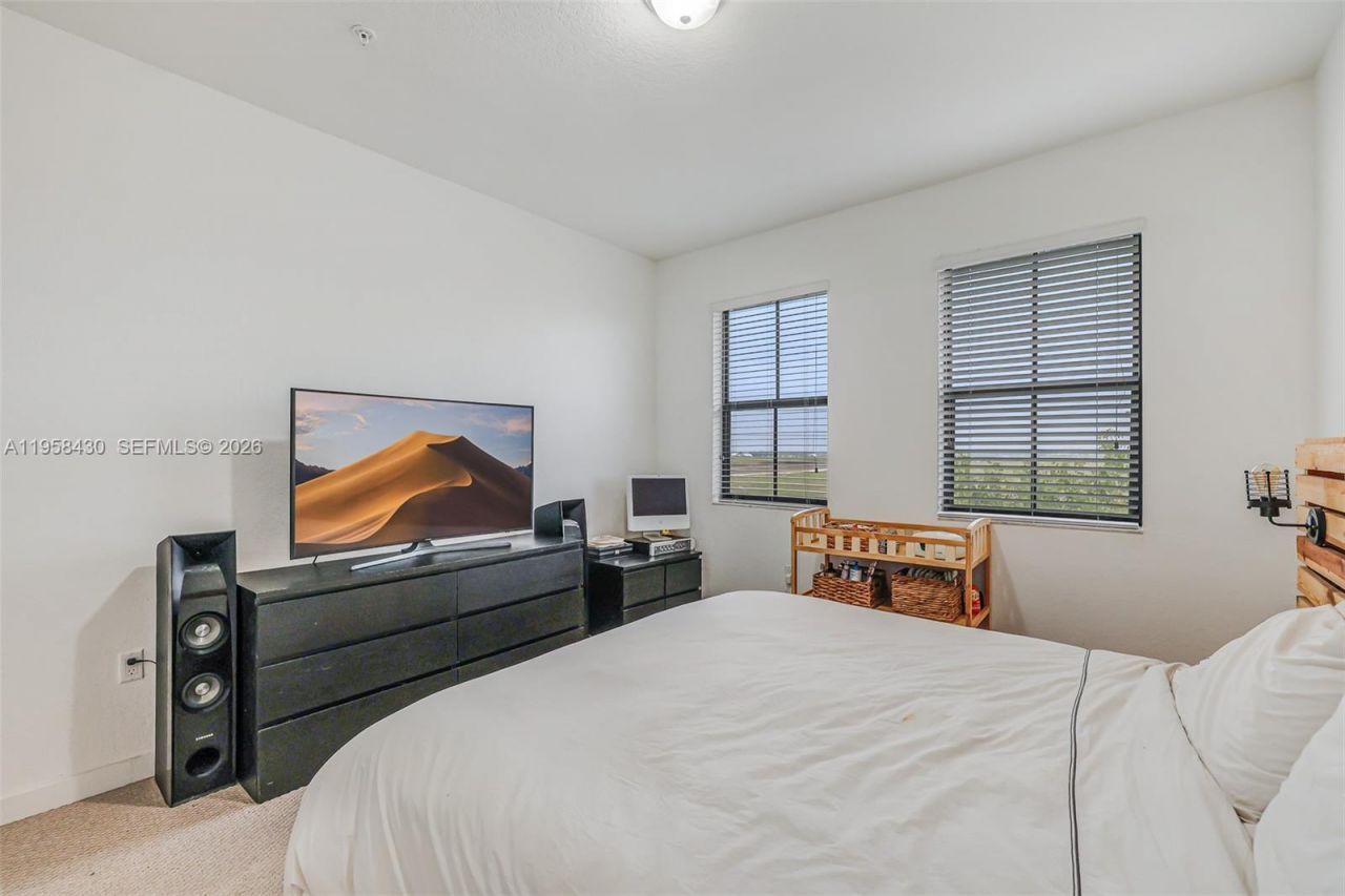 15500 SW 136th St, Unit 202, Miami, FL 33196 Photo