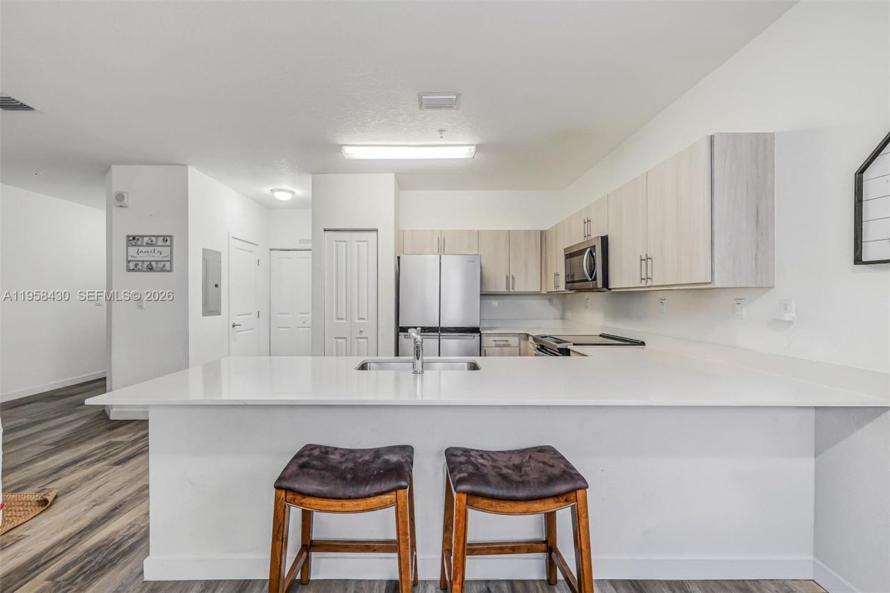 15500 SW 136th St, Unit 202, Miami, FL 33196 Photo