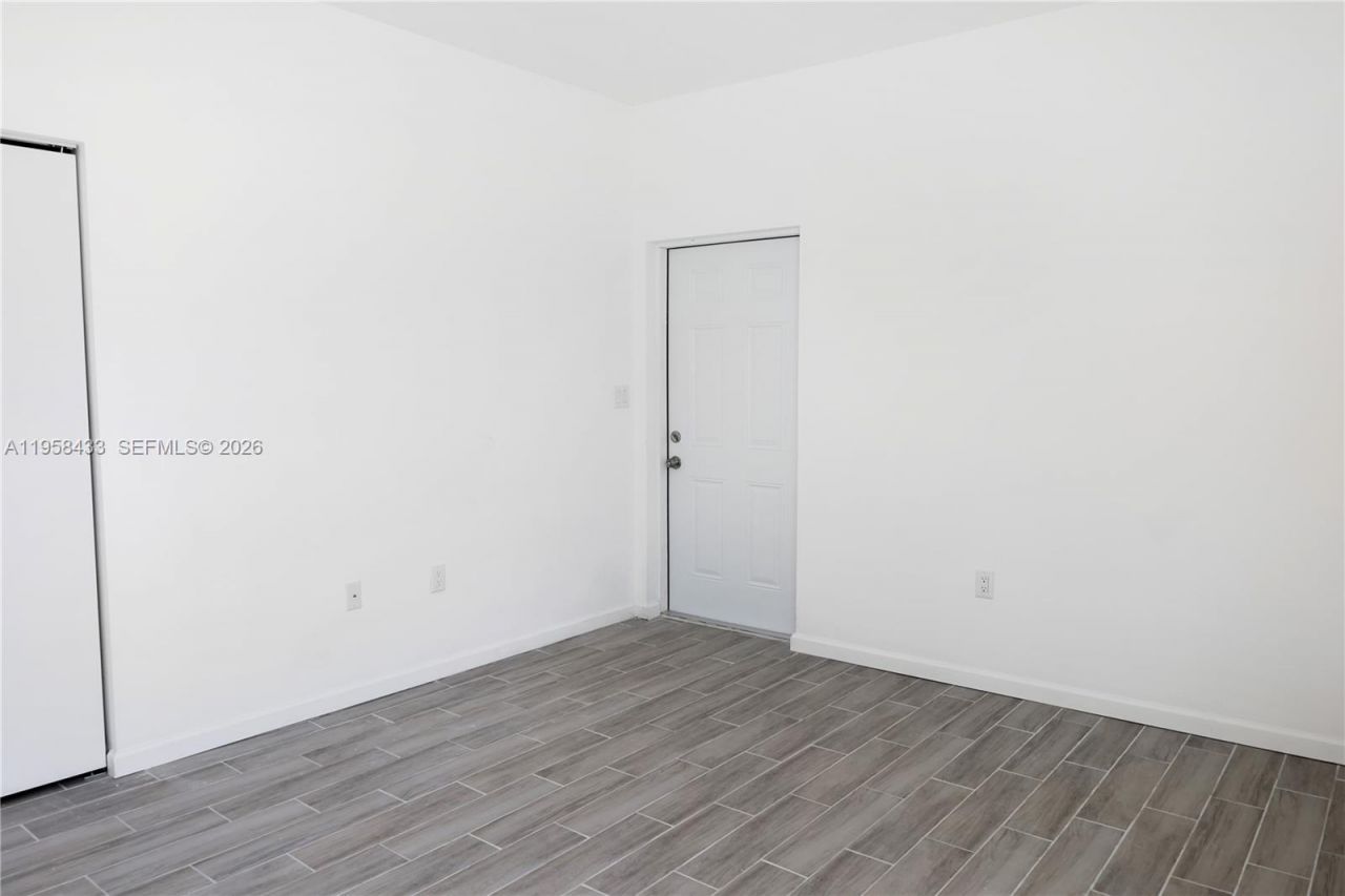 1221 NW 45th St, Unit A, Miami, FL 33142 Photo