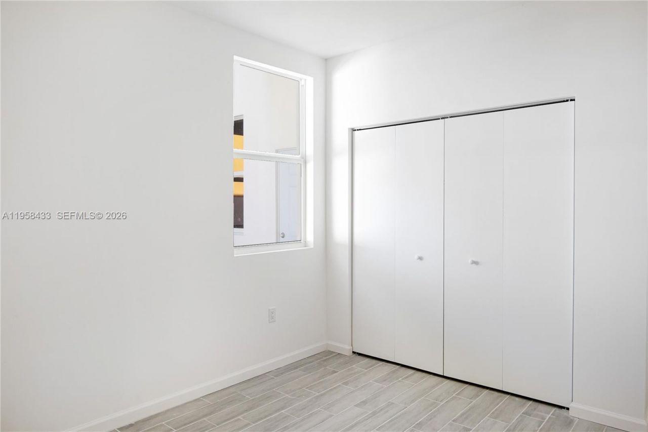 1221 NW 45th St, Unit A, Miami, FL 33142 Photo