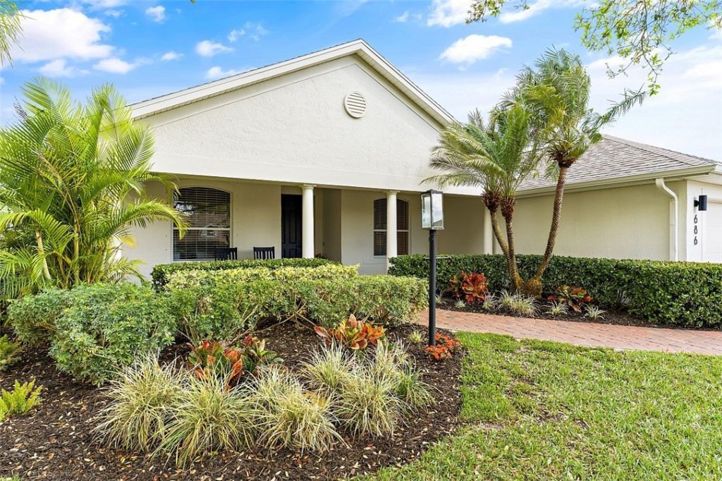 686 Gossamer Wing Way, Sebastian, FL 32958 Photo