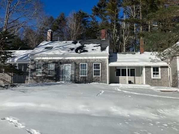 24 Berry Cove Road, Lamoine, ME 04605