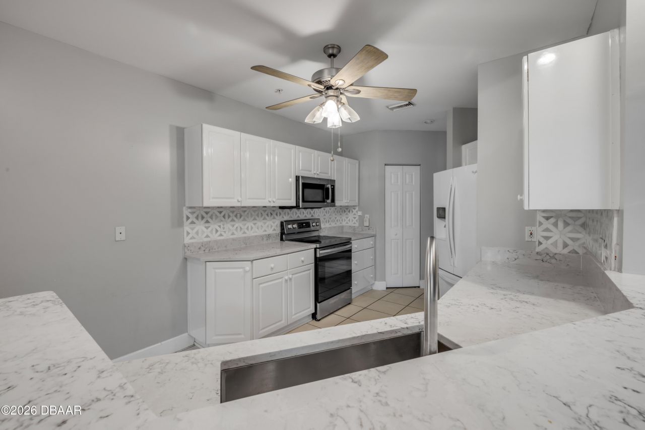 415 Bouchelle Drive, New Smyrna Beach, FL 32169 Photo