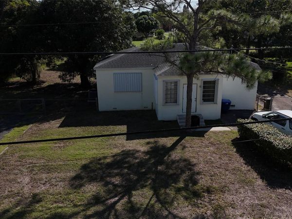 940 NW 151st St, Miami, FL 33169