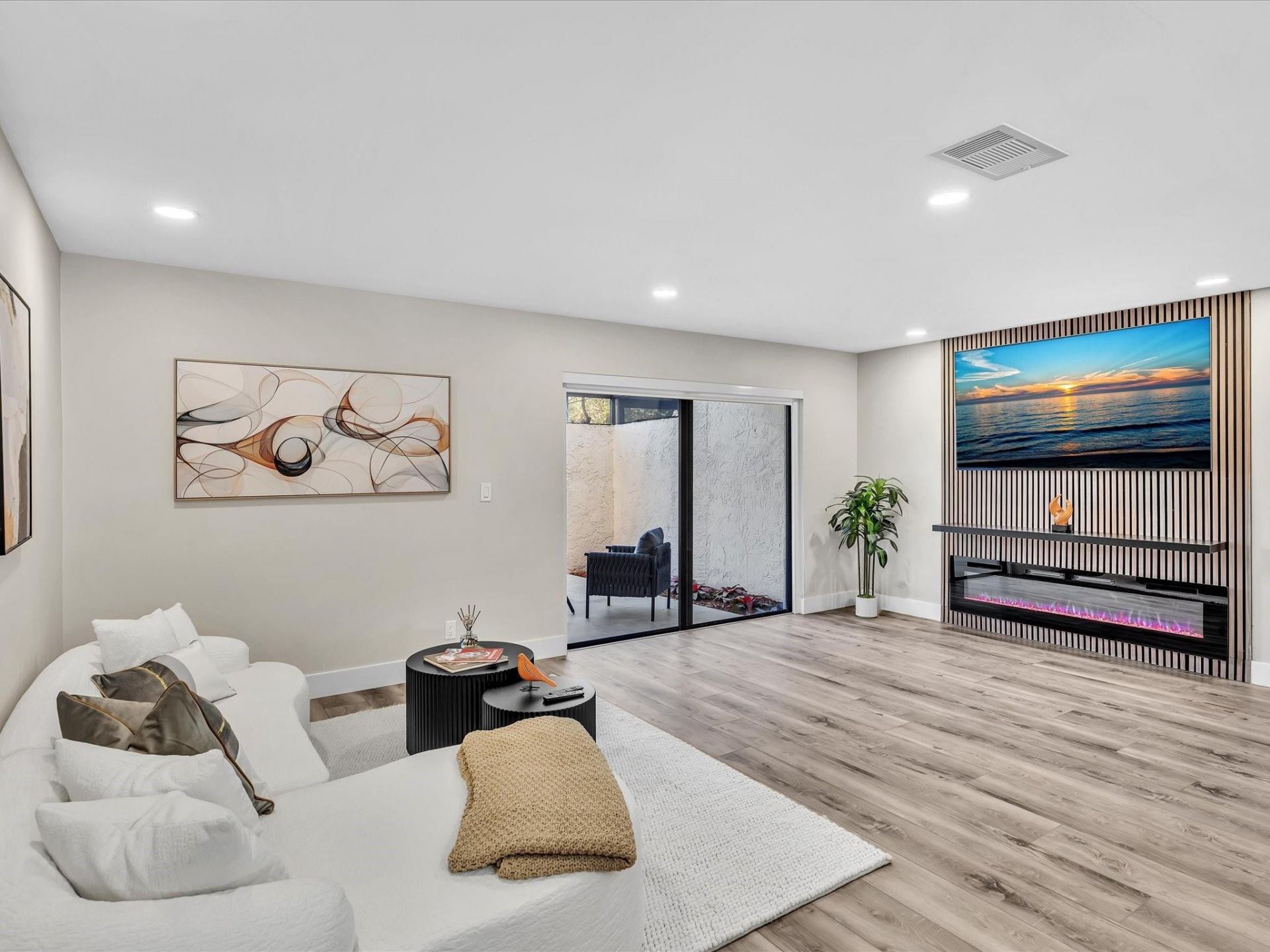 1381 NW 99th Ave, Unit 172, Pembroke Pines, FL 33024 Photo