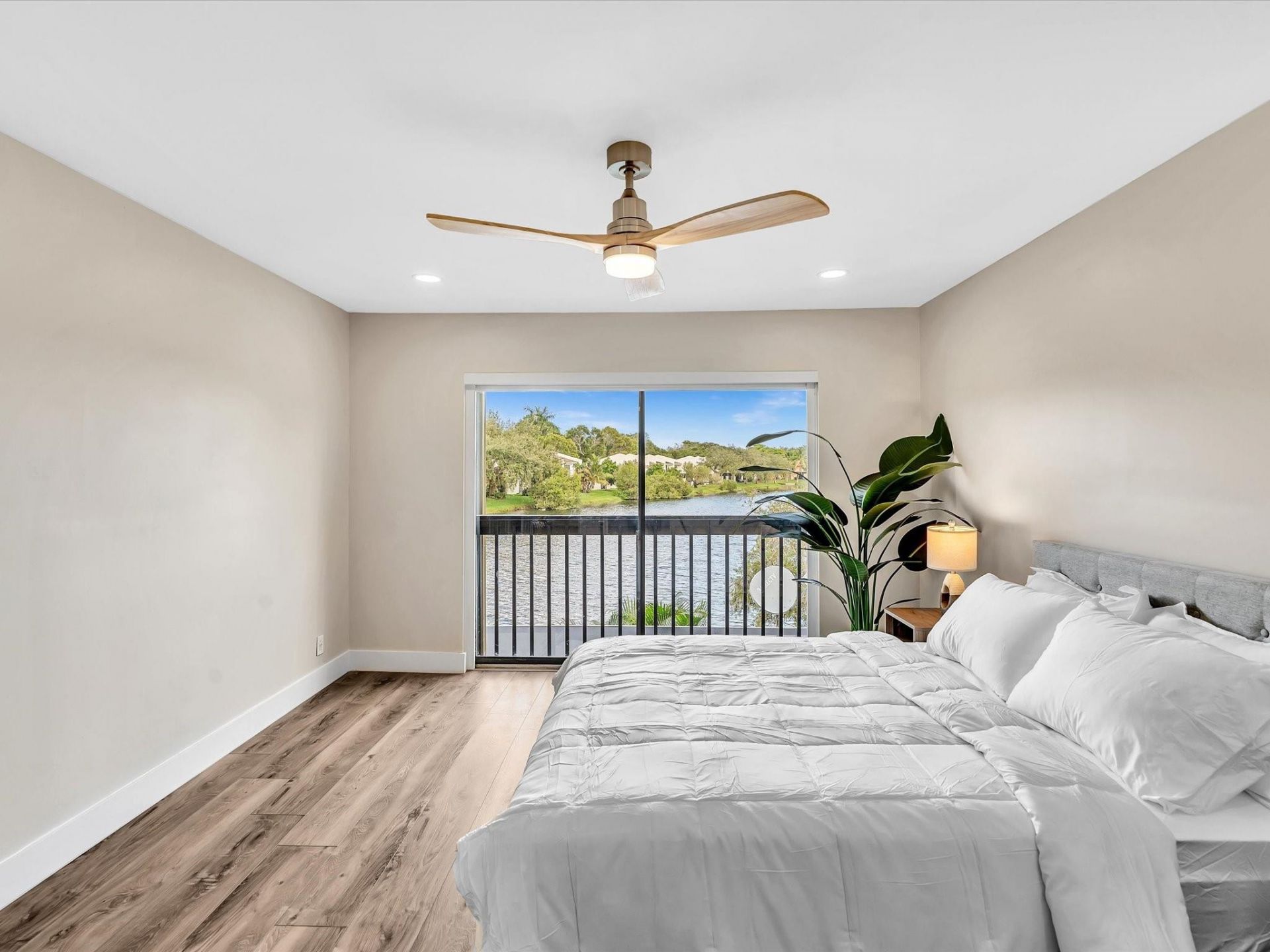 1381 NW 99th Ave, Unit 172, Pembroke Pines, FL 33024 Photo