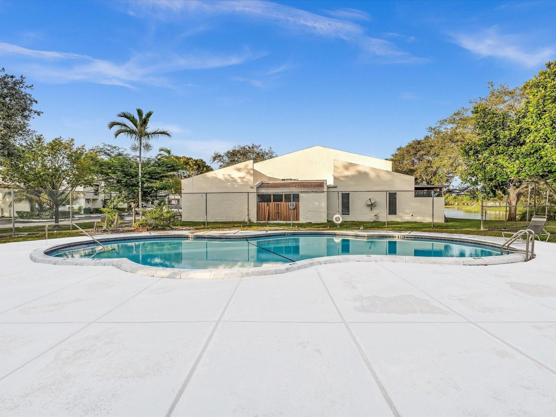 1381 NW 99th Ave, Unit 172, Pembroke Pines, FL 33024 Photo