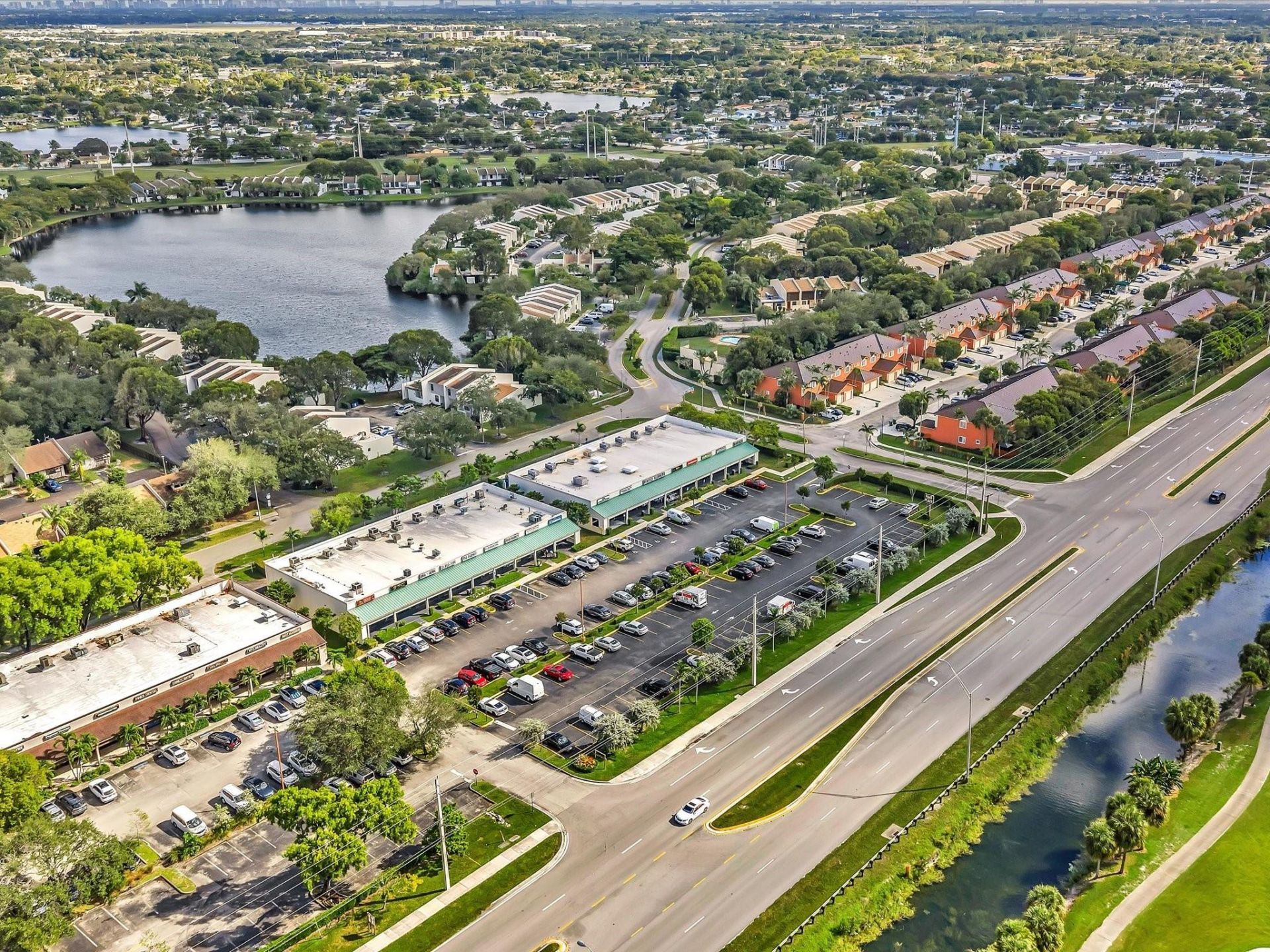 1381 NW 99th Ave, Unit 172, Pembroke Pines, FL 33024 Photo