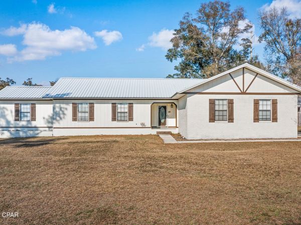 5227 Woodgate Way, Marianna, FL 32446