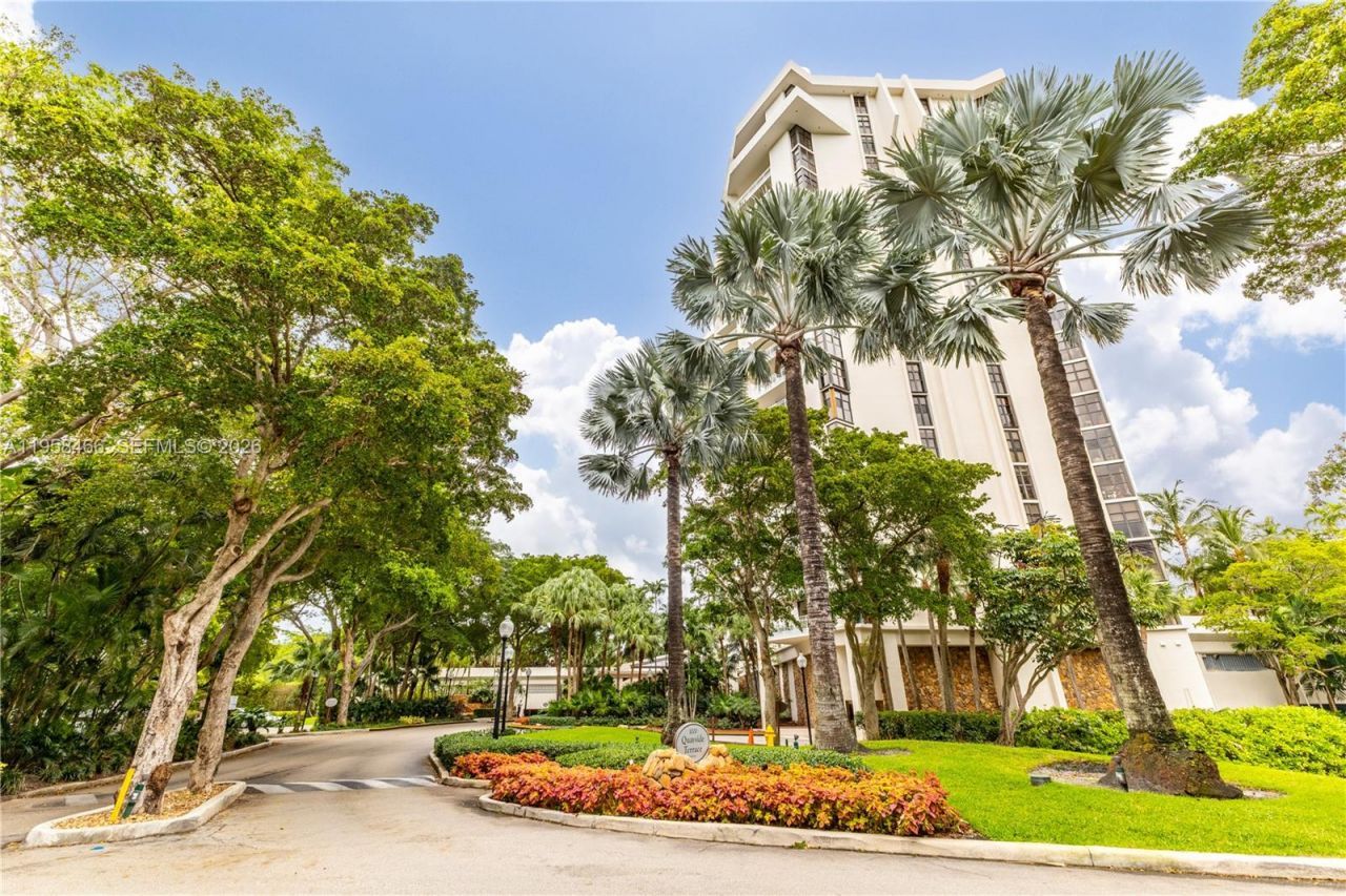 1000 Quayside Ter , Unit 506, Miami, FL 33138 Photo