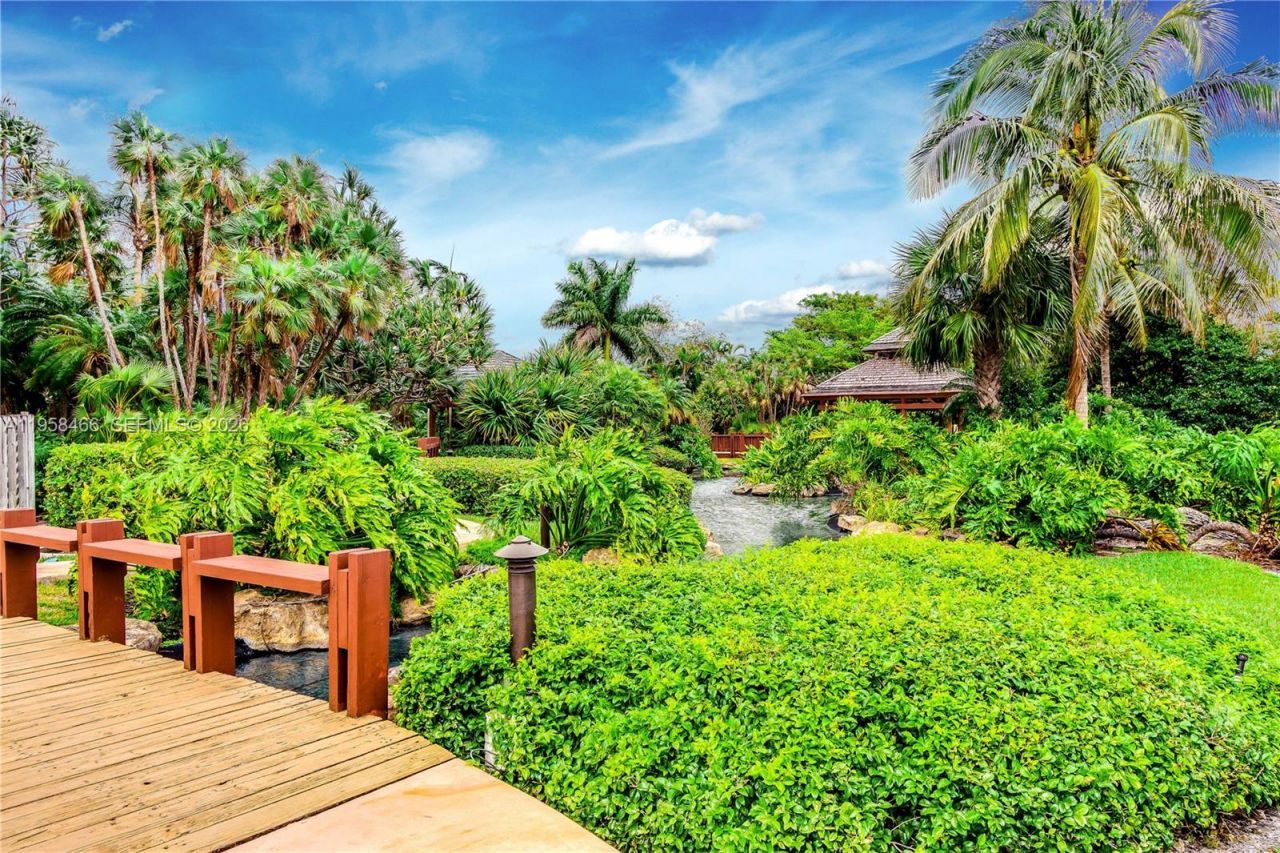 1000 Quayside Ter , Unit 506, Miami, FL 33138 Photo