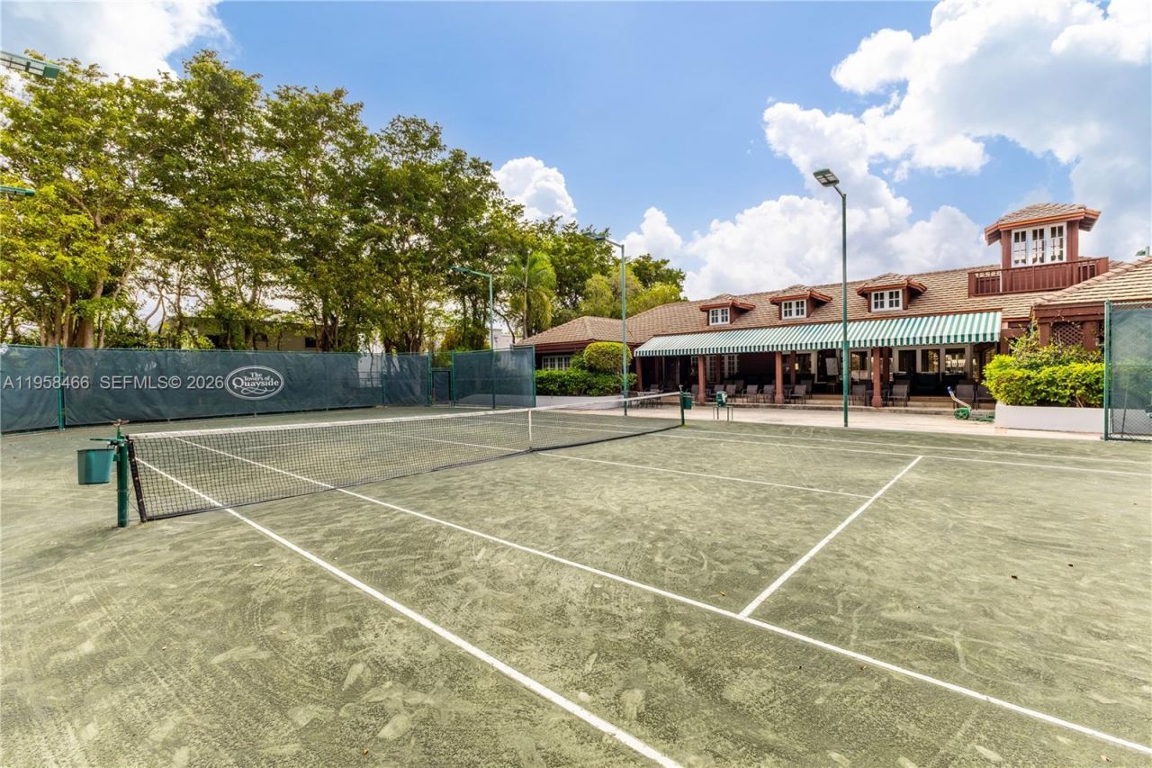 1000 Quayside Ter , Unit 506, Miami, FL 33138 Photo