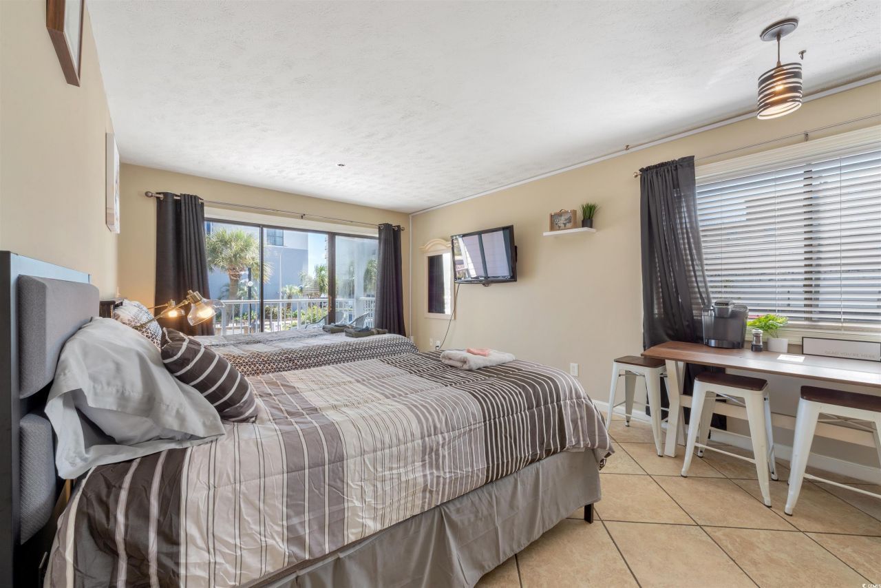 2000 S Ocean Blvd.  Photo 4