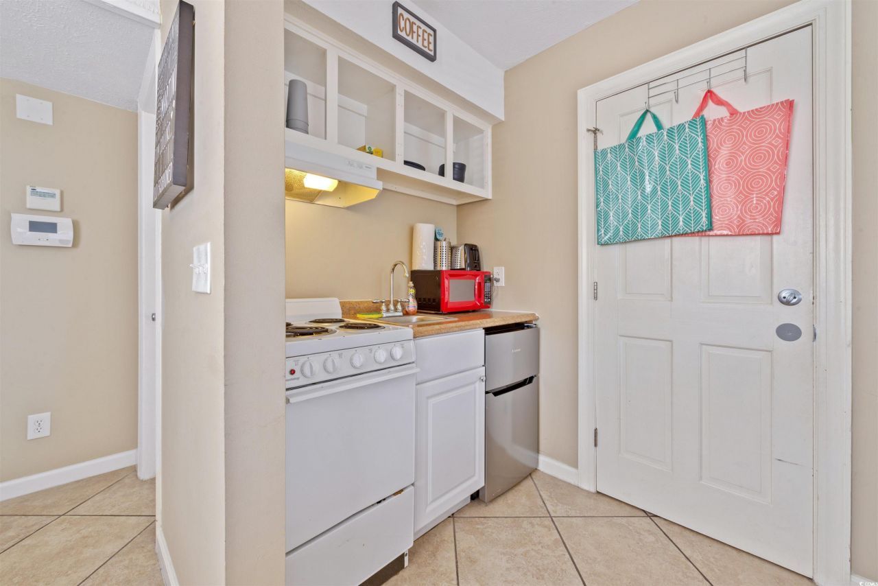 2000 S Ocean Blvd.  Photo 6