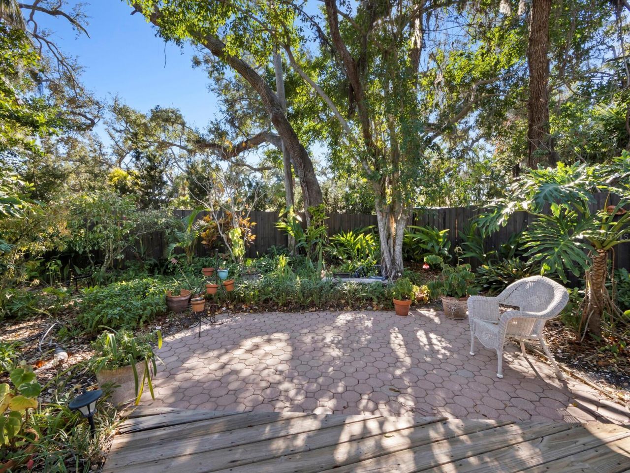 1642 Catalonia Lane, Sarasota, FL 34239 Photo