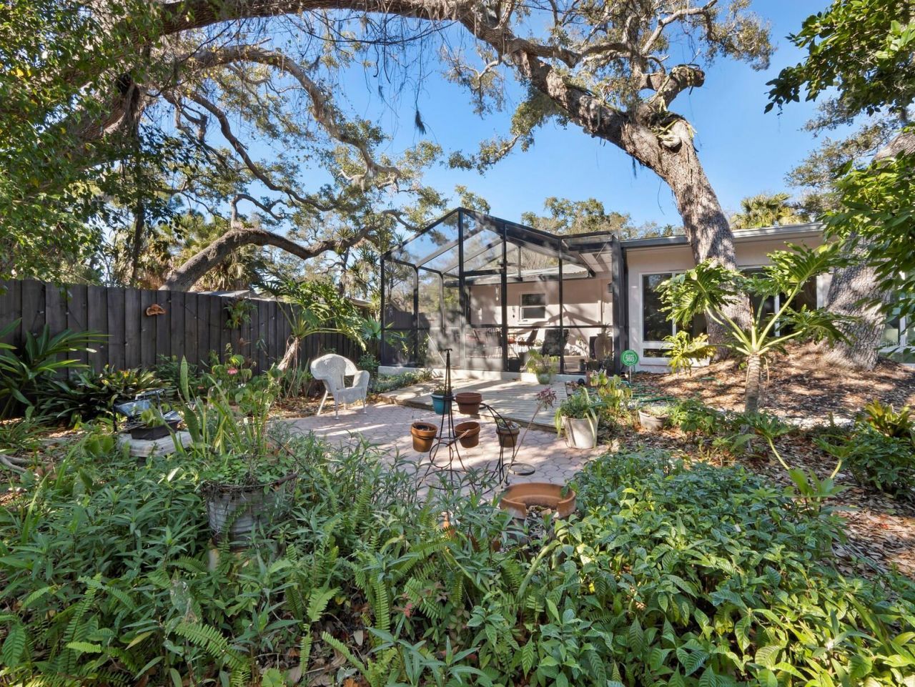 1642 Catalonia Lane, Sarasota, FL 34239 Photo