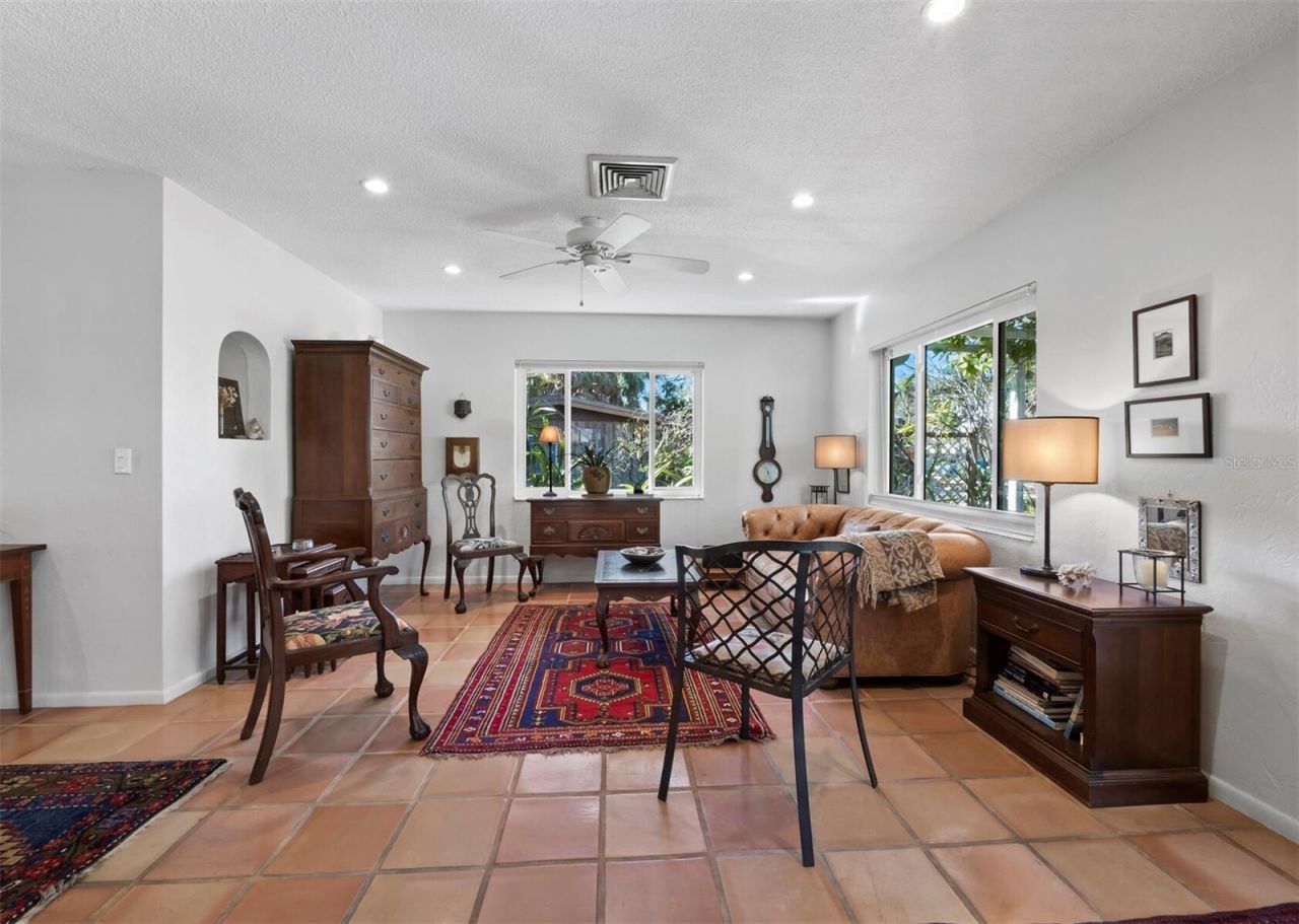 1642 Catalonia Lane, Sarasota, FL 34239 Photo