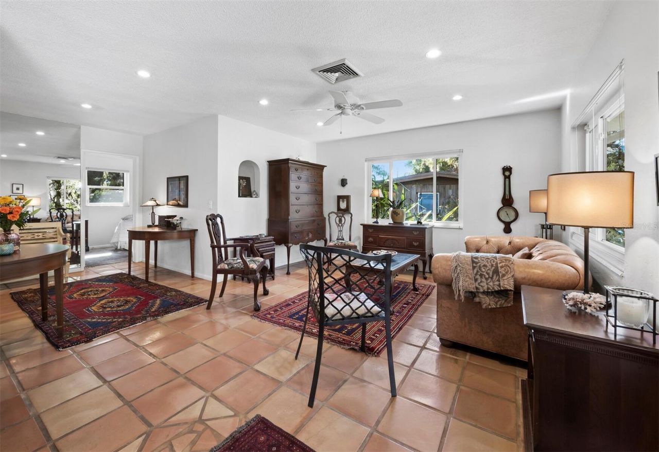 1642 Catalonia Lane, Sarasota, FL 34239 Photo