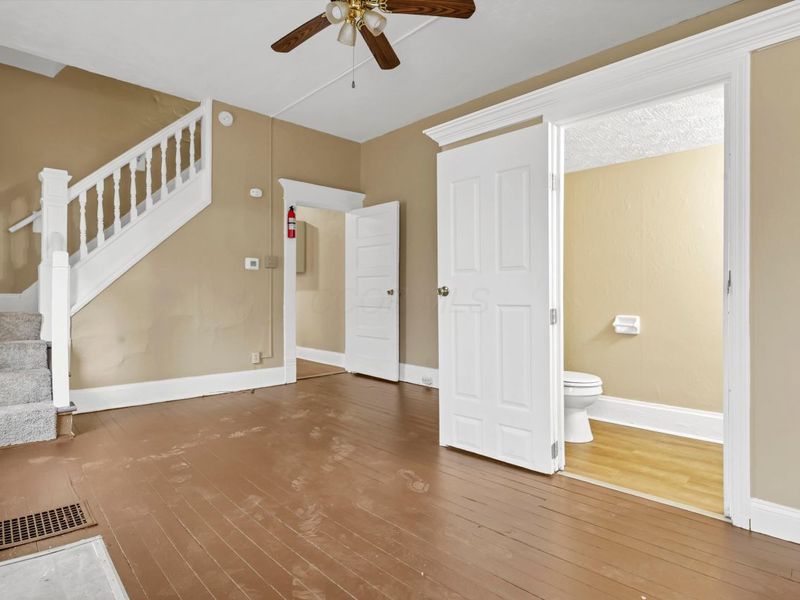 911 Linwood Avenue, Unit & 913, Columbus, OH 43206 Photo 19