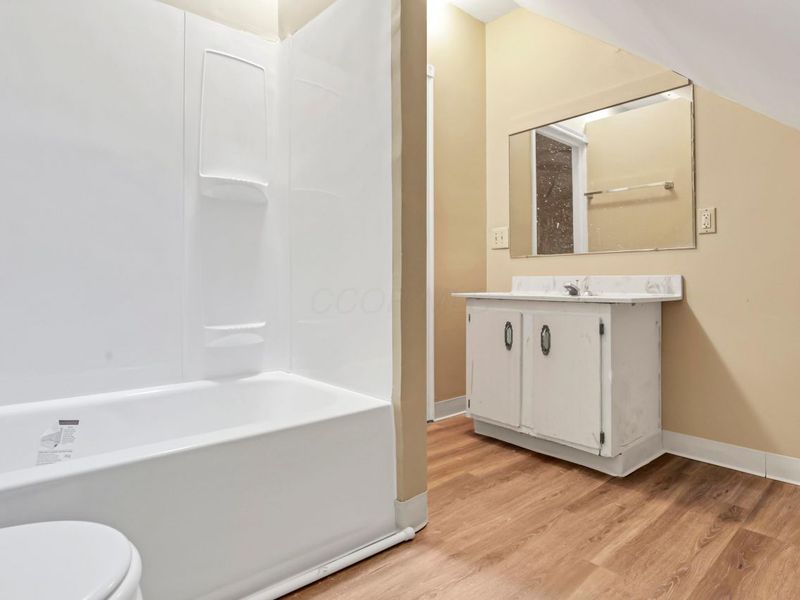 911 Linwood Avenue, Unit & 913, Columbus, OH 43206 Photo 35