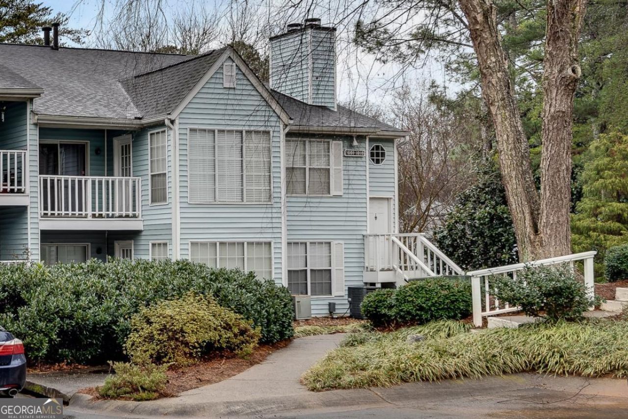 1004 Glenleaf Drive, Peachtree Corners, GA 30092 Main Photo