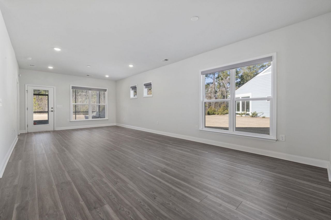 5977 Tramonto St. Photo 4