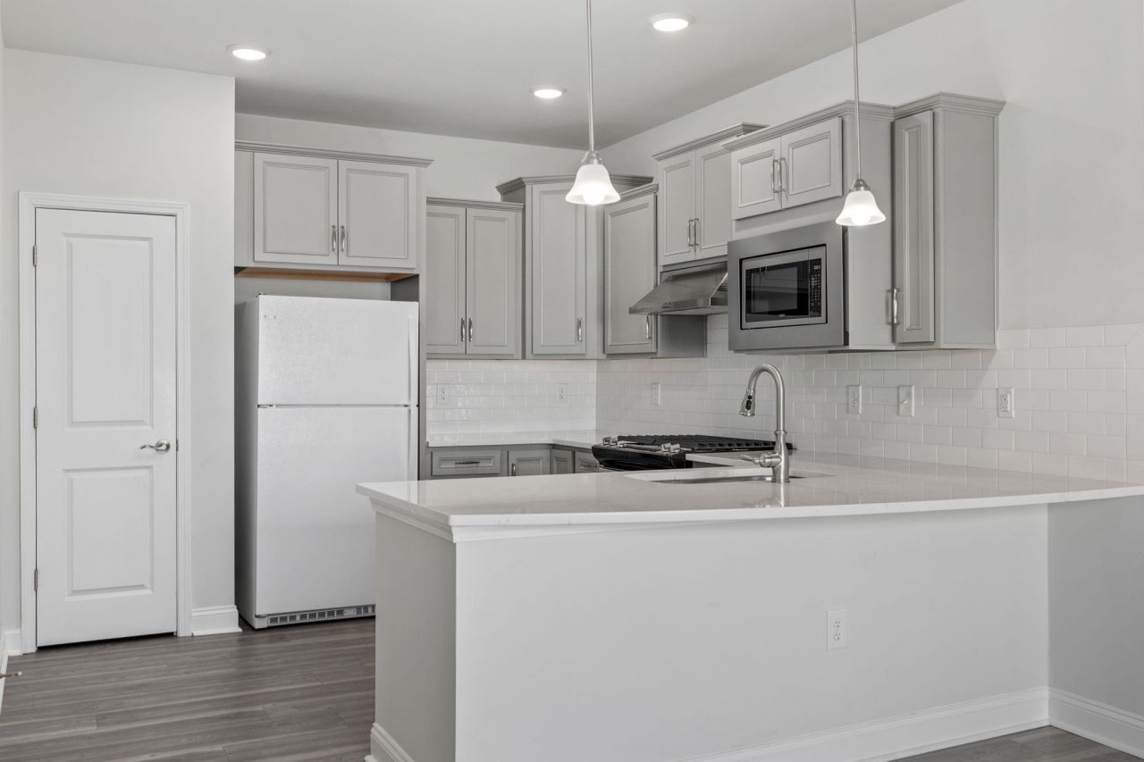 5977 Tramonto St. Photo 9