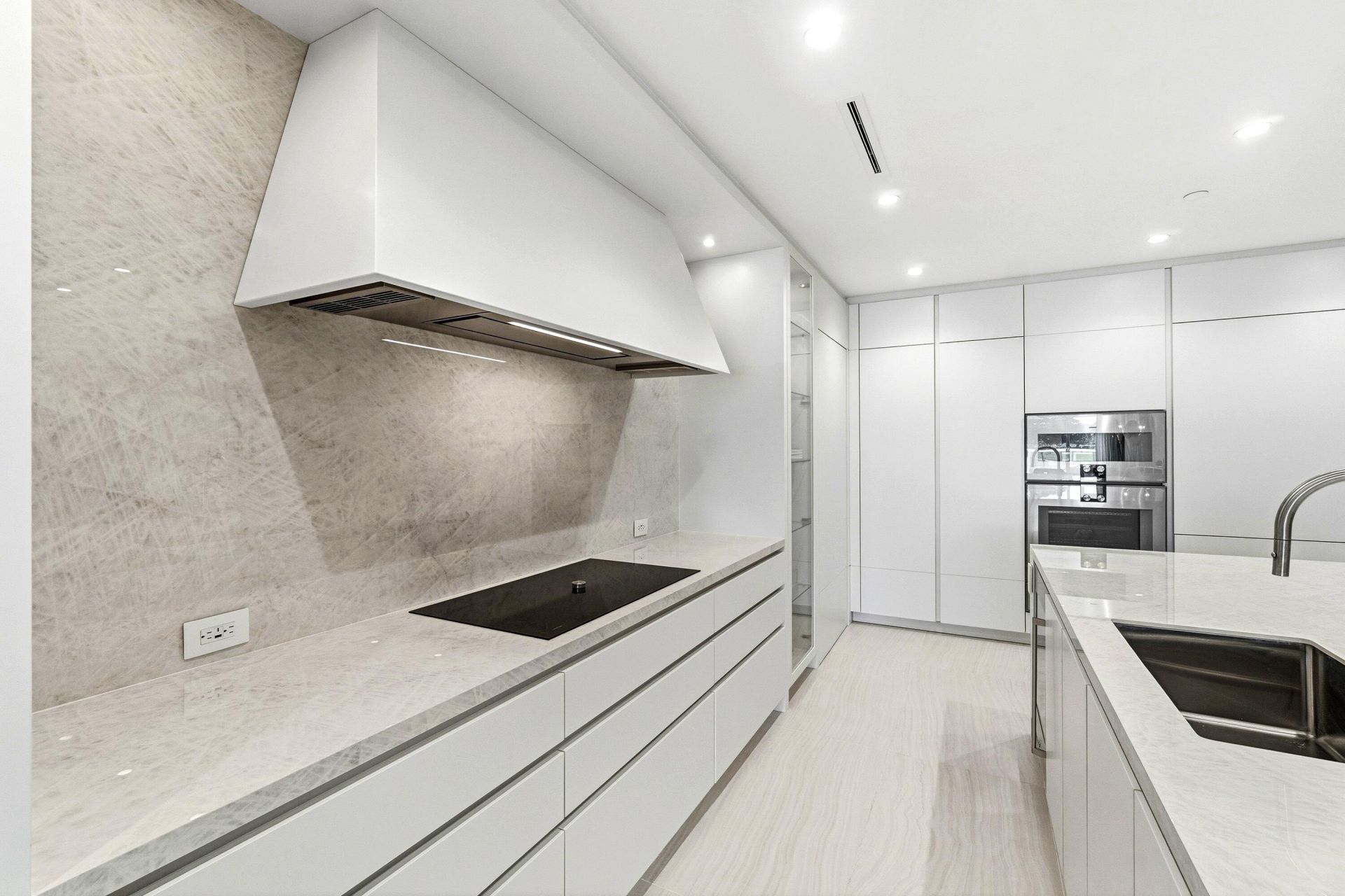 220 SE Mizner Boulevard Se, Unit 220, Boca Raton, FL 33432 Photo