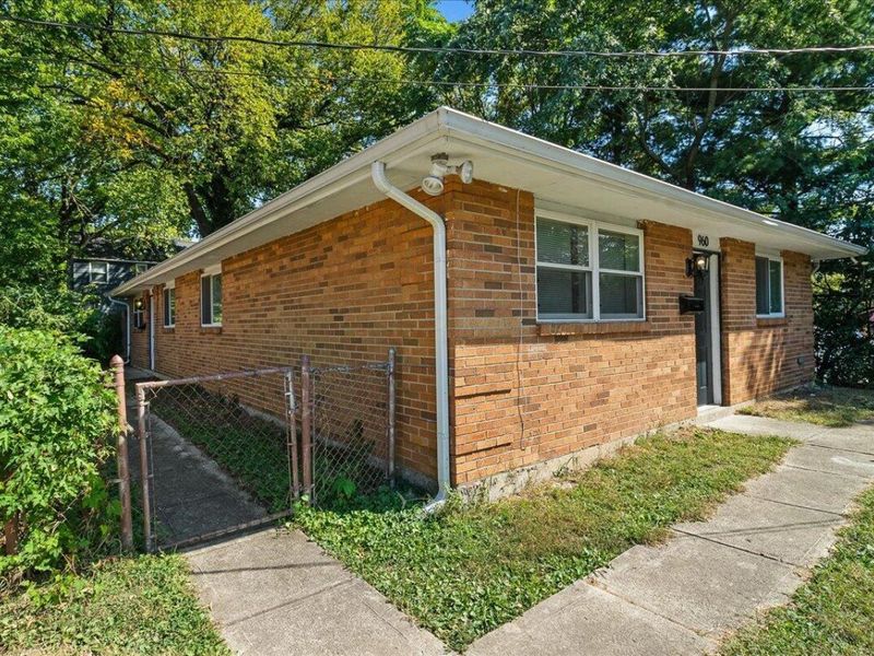 962 Ferndale Place , Unit 962, Bexley, OH 43209 Photo 2