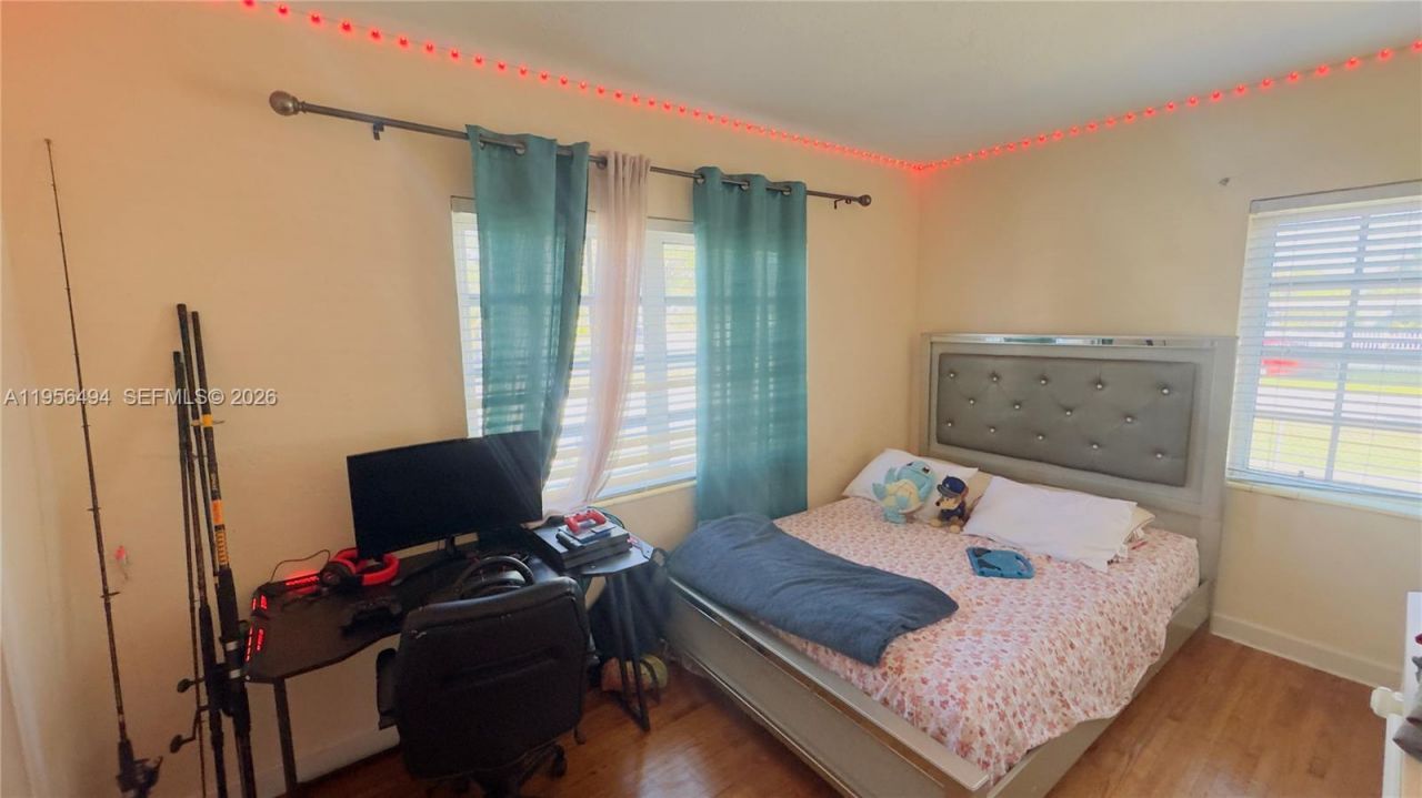 3310 NW 19th Ter, Miami, FL 33125 Photo