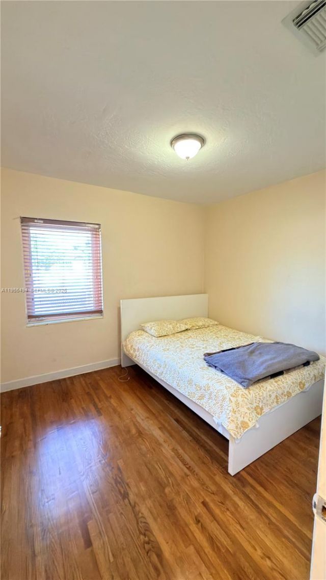 3310 NW 19th Ter, Miami, FL 33125 Photo