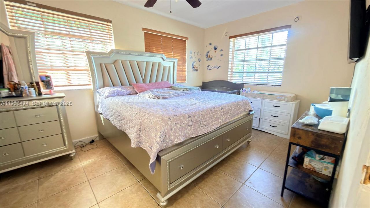 3310 NW 19th Ter, Miami, FL 33125 Photo