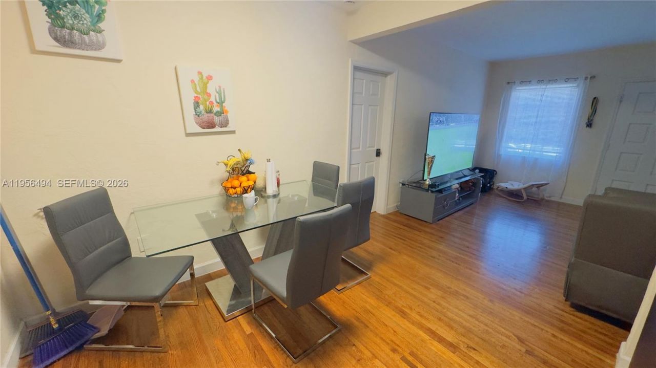 3310 NW 19th Ter, Miami, FL 33125 Photo