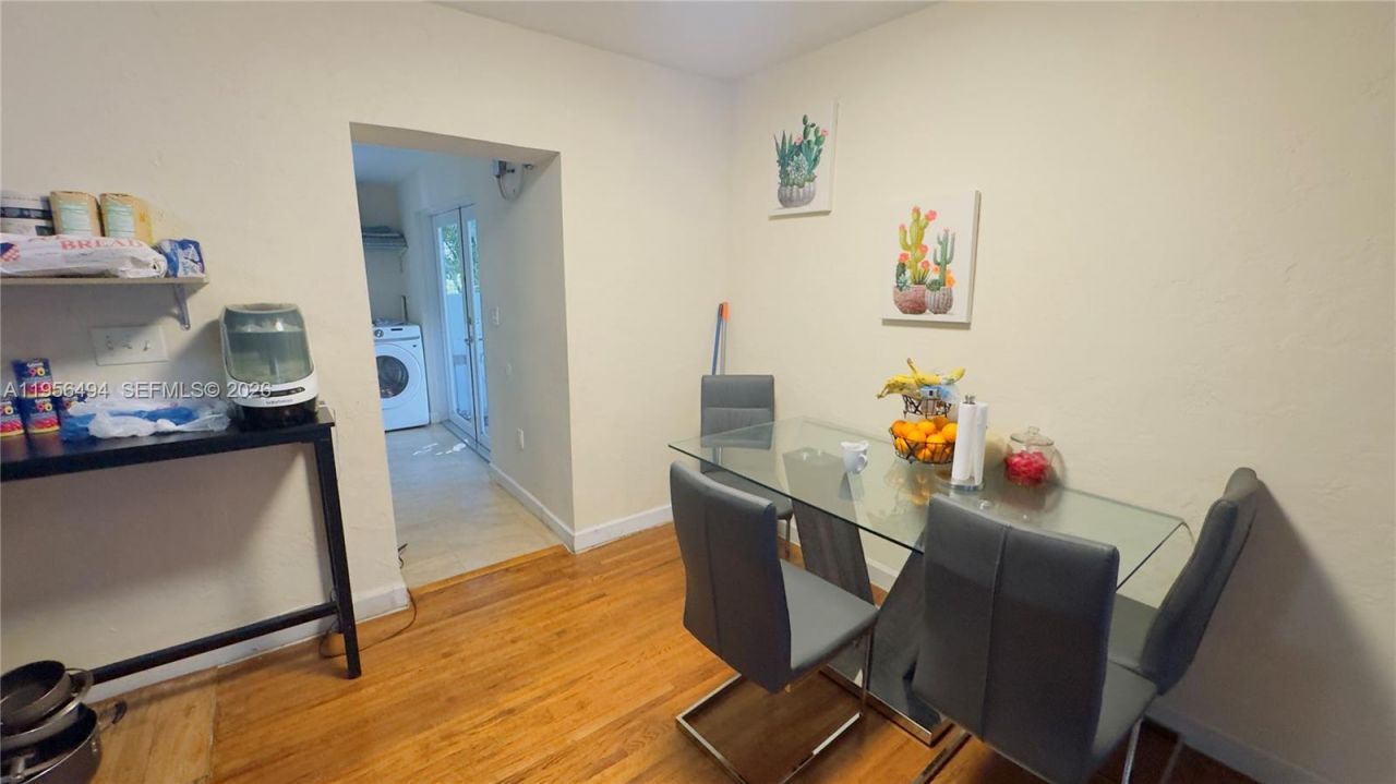 3310 NW 19th Ter, Miami, FL 33125 Photo