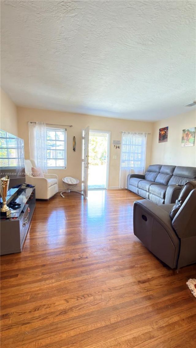 3310 NW 19th Ter, Miami, FL 33125 Photo