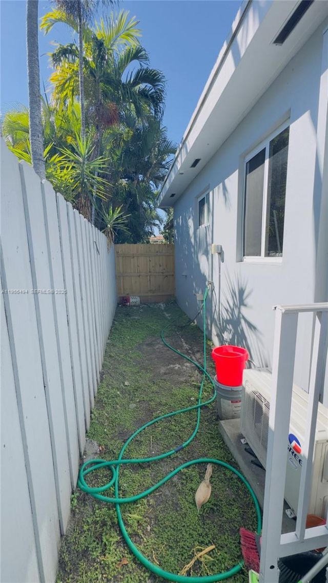 3310 NW 19th Ter, Miami, FL 33125 Photo