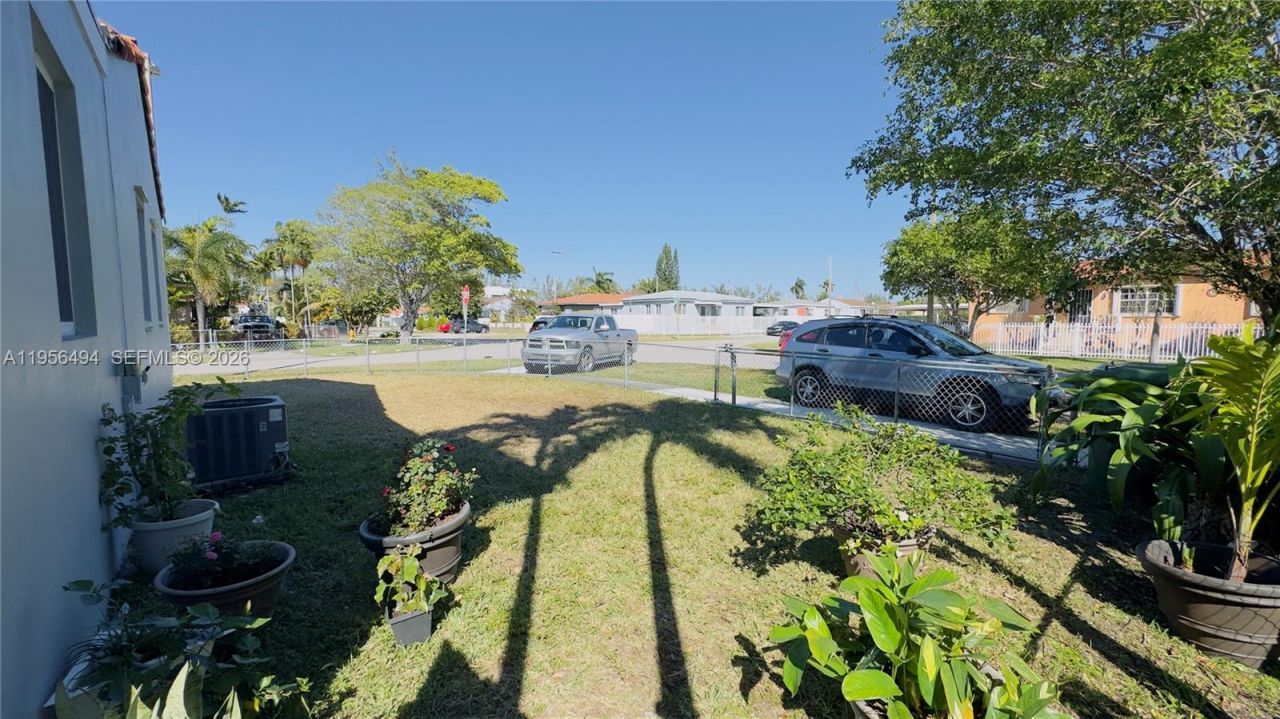 3310 NW 19th Ter, Miami, FL 33125 Photo