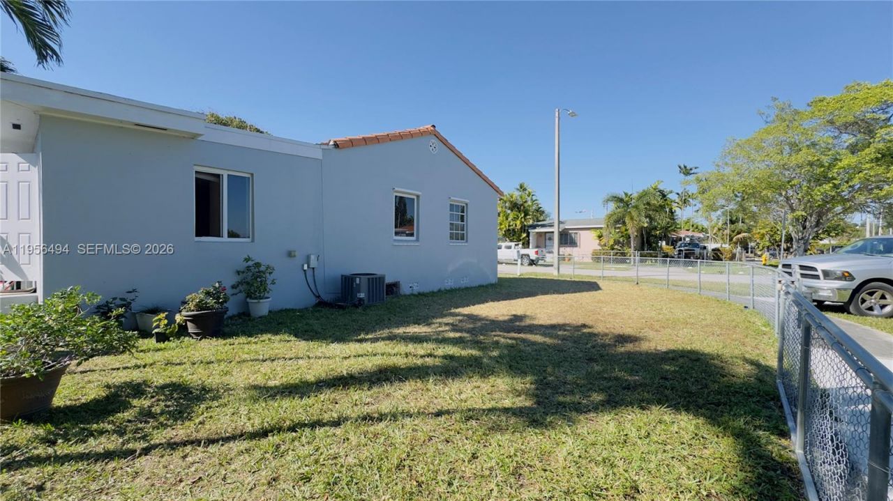 3310 NW 19th Ter, Miami, FL 33125 Photo